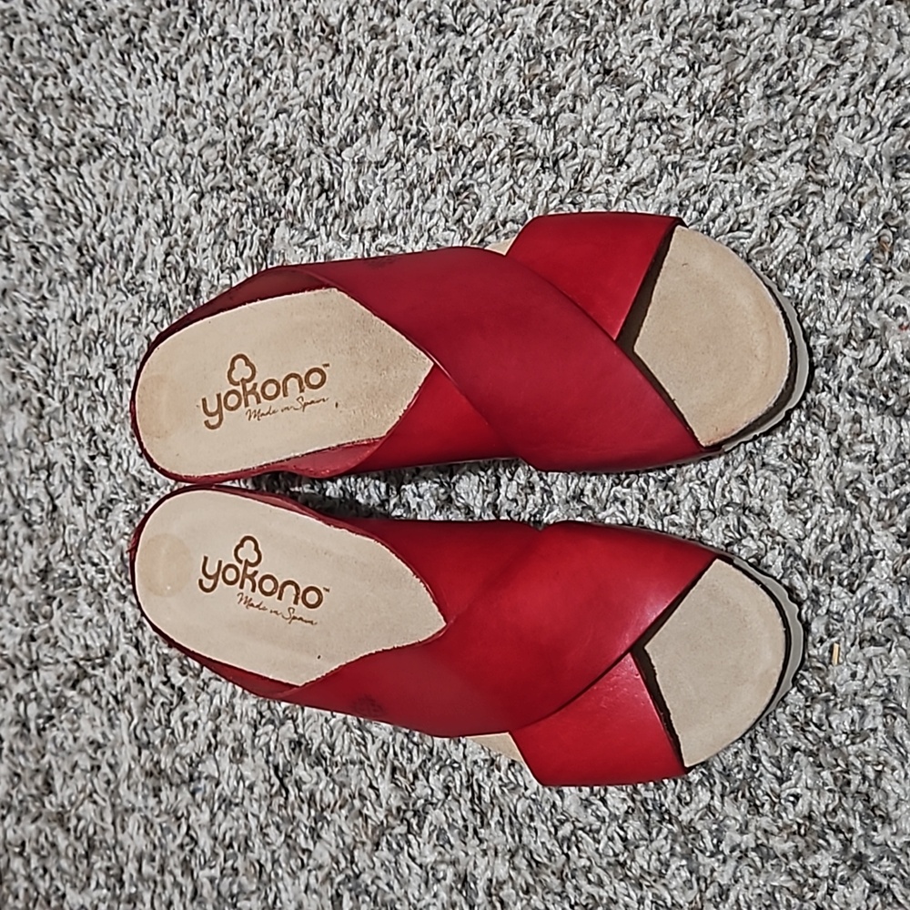 Ladies sandals